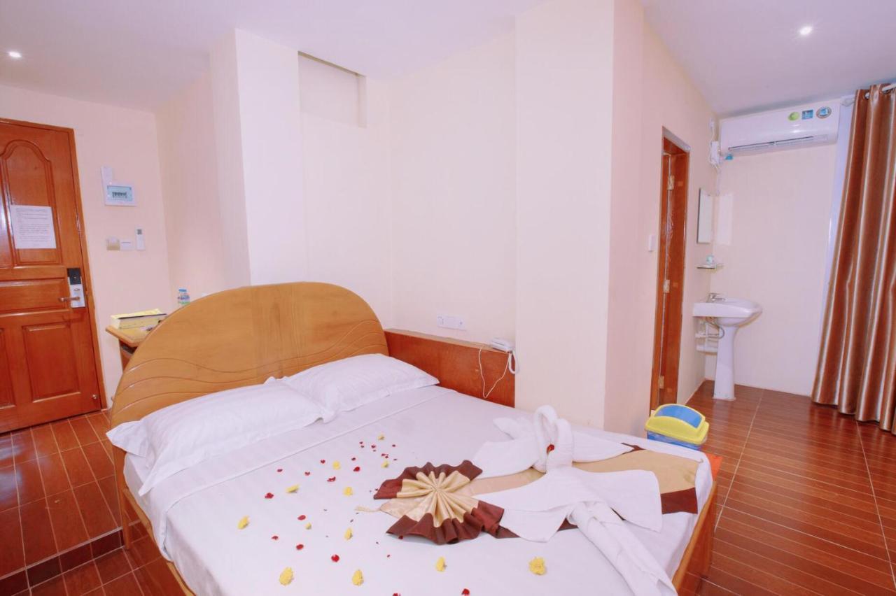 Sunrise Hotel マンダレー エクステリア 写真