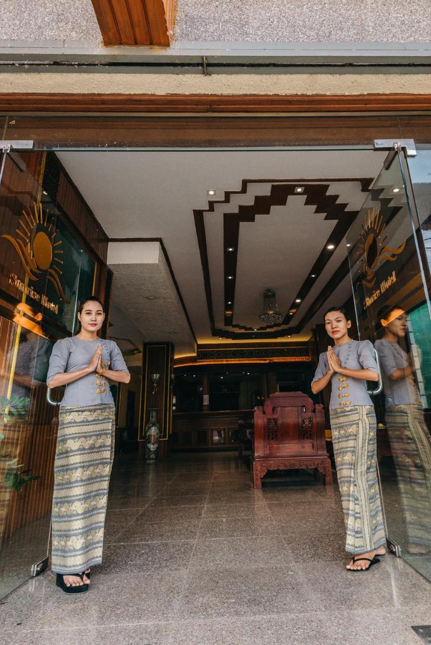 Sunrise Hotel マンダレー エクステリア 写真